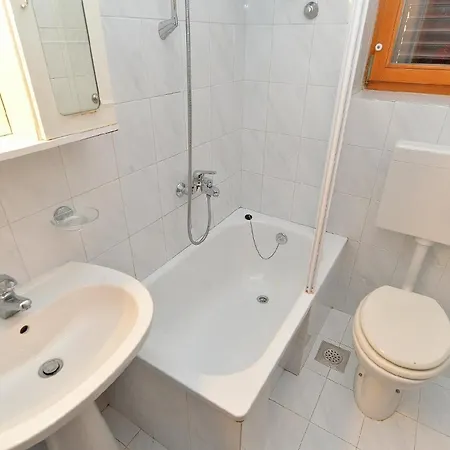 Fuer 2 Personen Ca 18 Qm In Rabac, Istrien Bucht Von Apartment *